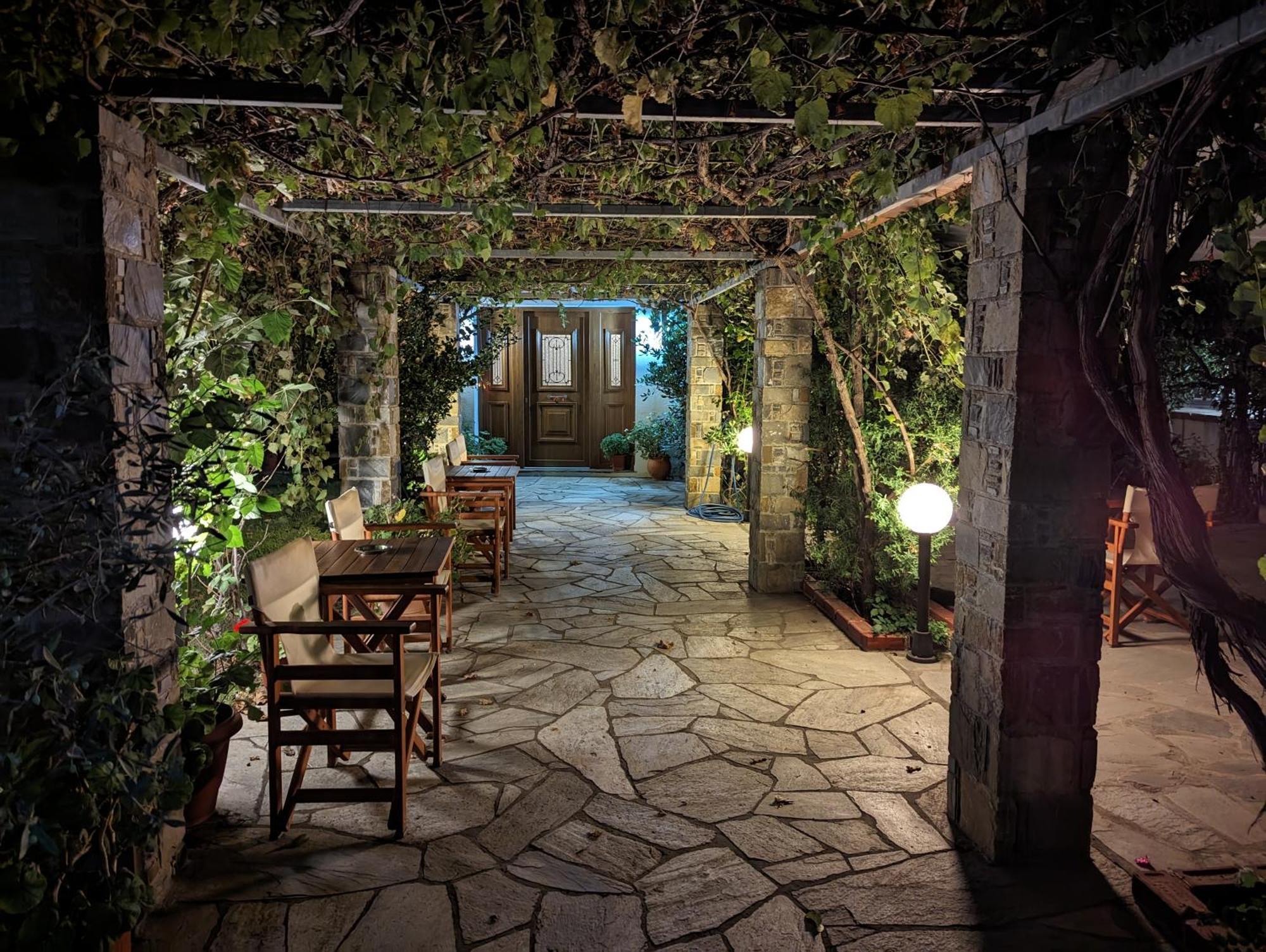 Guesthouse Christos Skopelos Exterior foto
