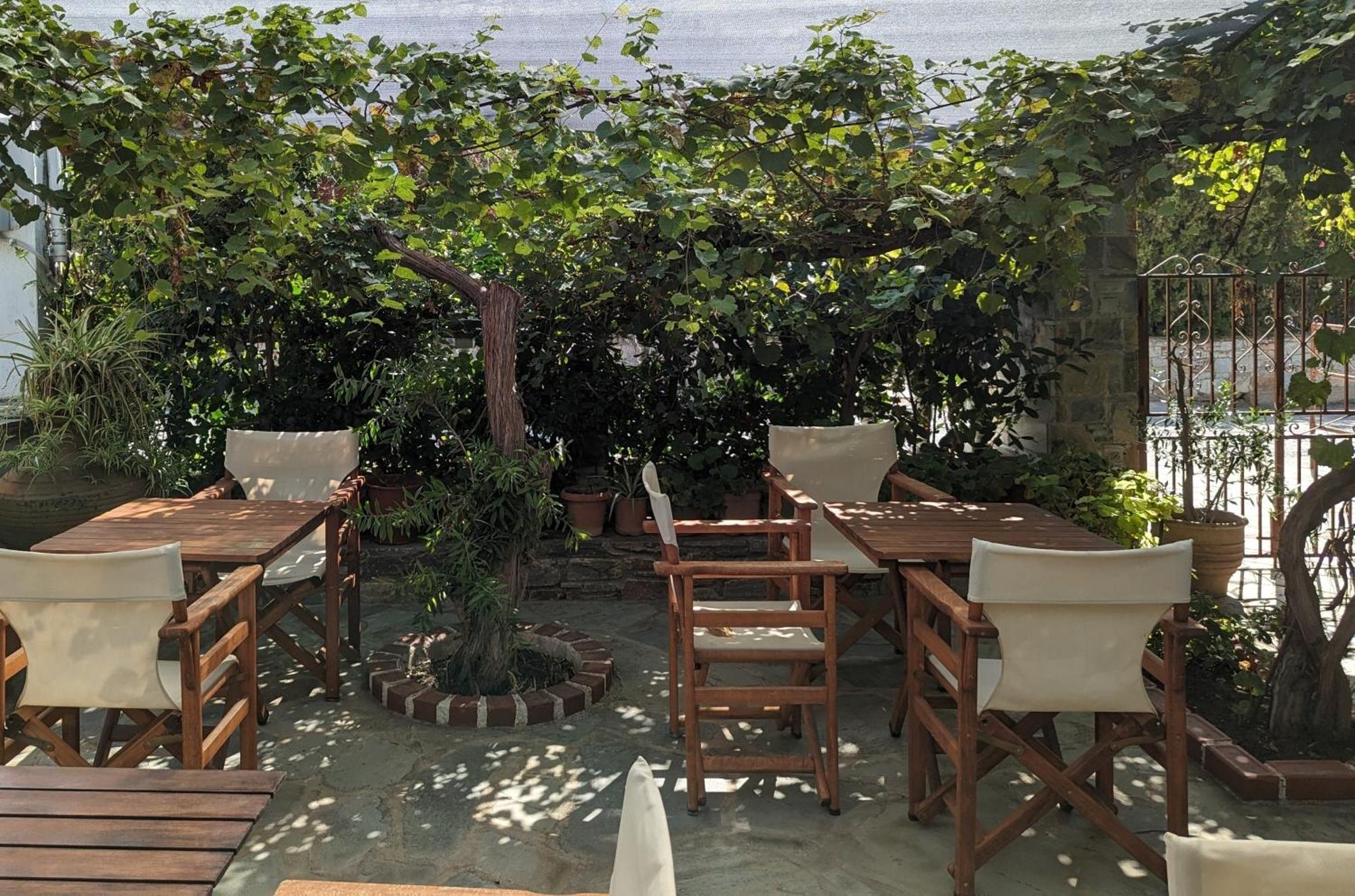 Guesthouse Christos Skopelos Exterior foto