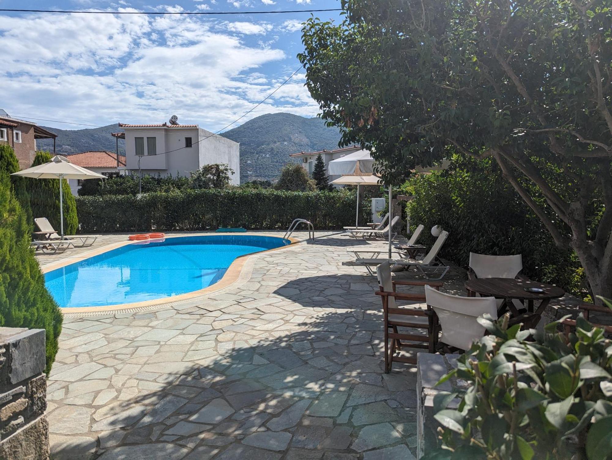 Guesthouse Christos Skopelos Exterior foto